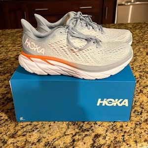 Hoka Clifton 8 running shoes